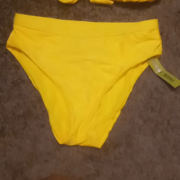 New with tags swimsuit - Picture 2 of 3